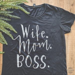WIFE. MOM. BOSS. graphic tee shirt size xl